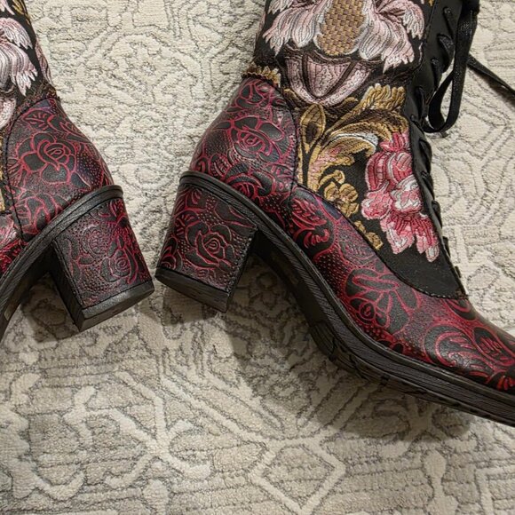 L'ARTISTE Casandra Lace Up Bootie 9 - Picture 13 of 16